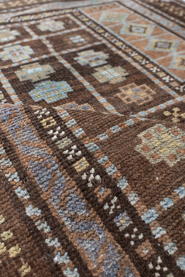 Lennon Rug | Powder Bath Rug | 2'7" x 4'0"