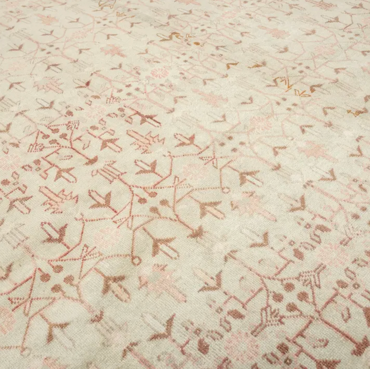 Posh Rug | Girl's Bedroom | 8'9" x 10'4"