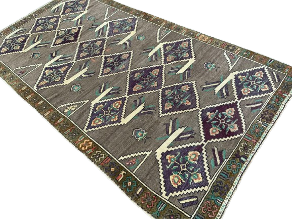 Twain Rug | Office | 4.7'w x 8.7'l