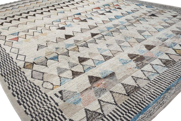 Everest Rug | Media Room | 13'9" x 19'4"